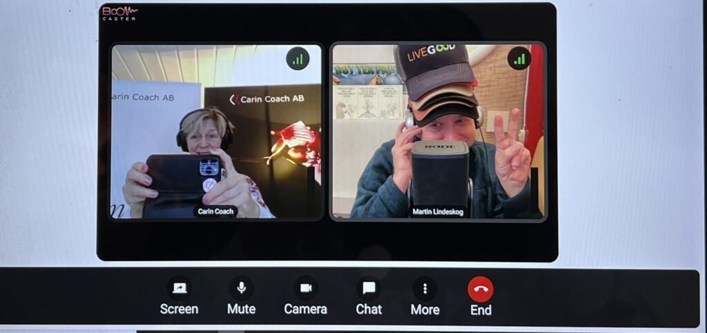 Martin poddare illustrerar med sex kepsar